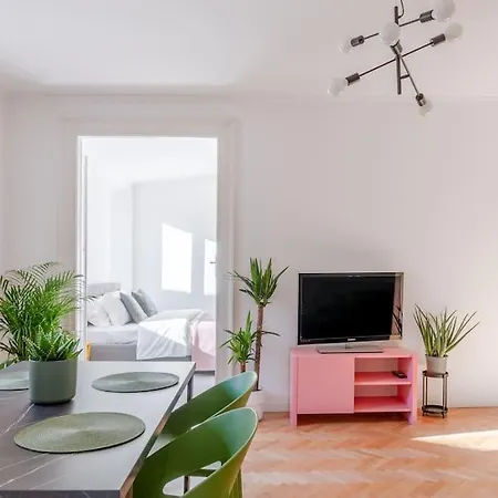 Appartement Stylish - Casa Leone - Center Triëst